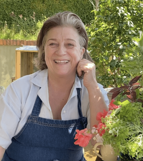 Caroline Quentin Author Event<br>Drawn To The Garden<br>Sunday, November 24th, 2024<br>1.30pm doors open, 2pm start